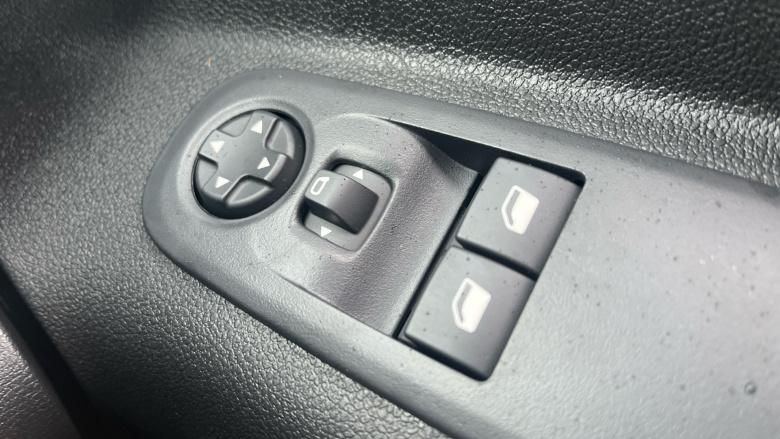 Peugeot Partner Long Diesel 1.5 BlueHDi 100 Professional Plus Van